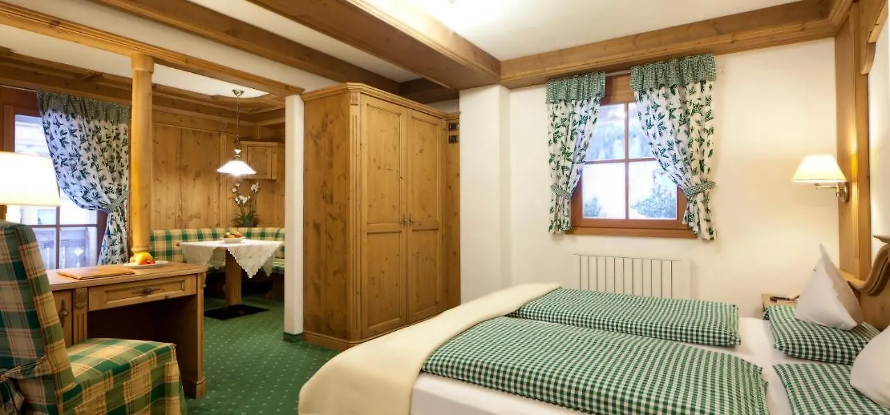*** Hotel Chalet Barbara Arabba Italy